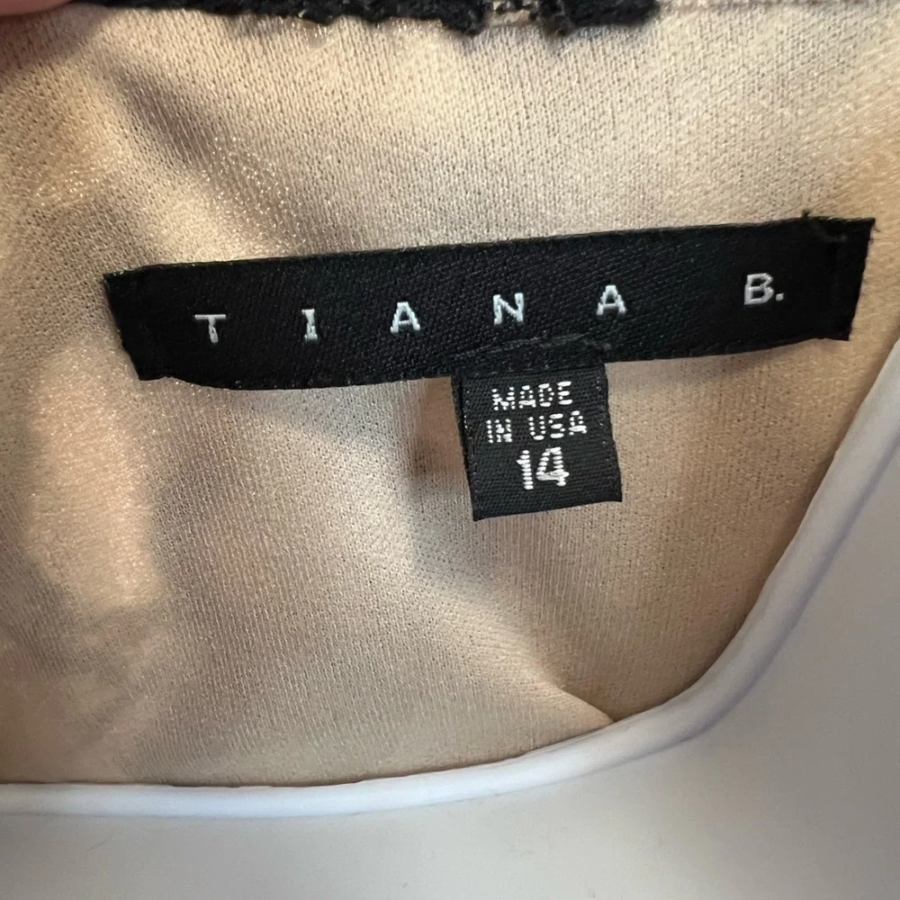 NWOT Tiana B. Black Lace Dress - Picture 4 of 4